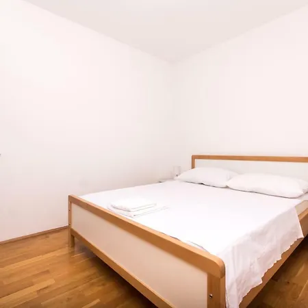 Apartman Tomislav شقة *